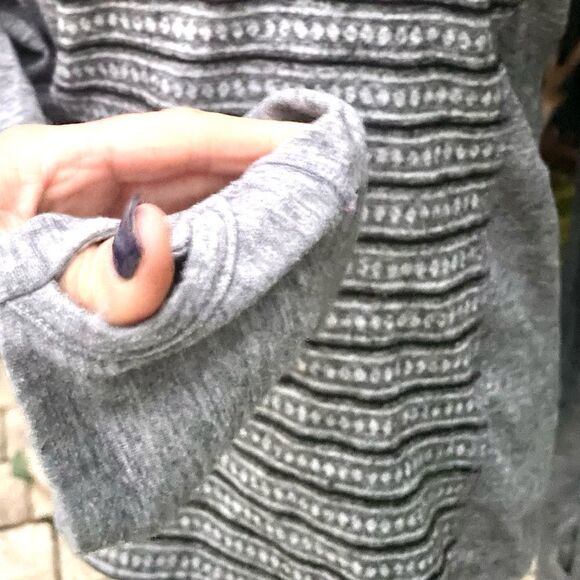 Mondetta Hooded Half-Zip Active Top - Picture 6 of 11